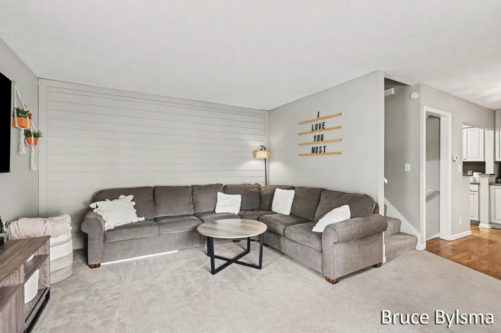 17570 Parkwood Drive #A Spring Lake, MI 49456