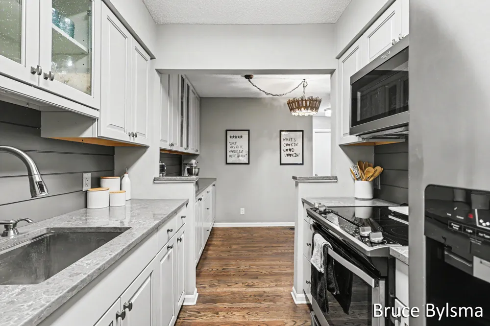 17570 Parkwood Drive #A Spring Lake, MI 49456