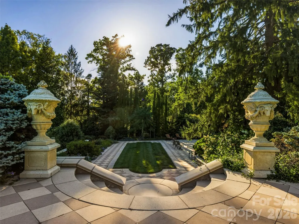 7 Stuyvesant Road Biltmore Forest, NC 28803