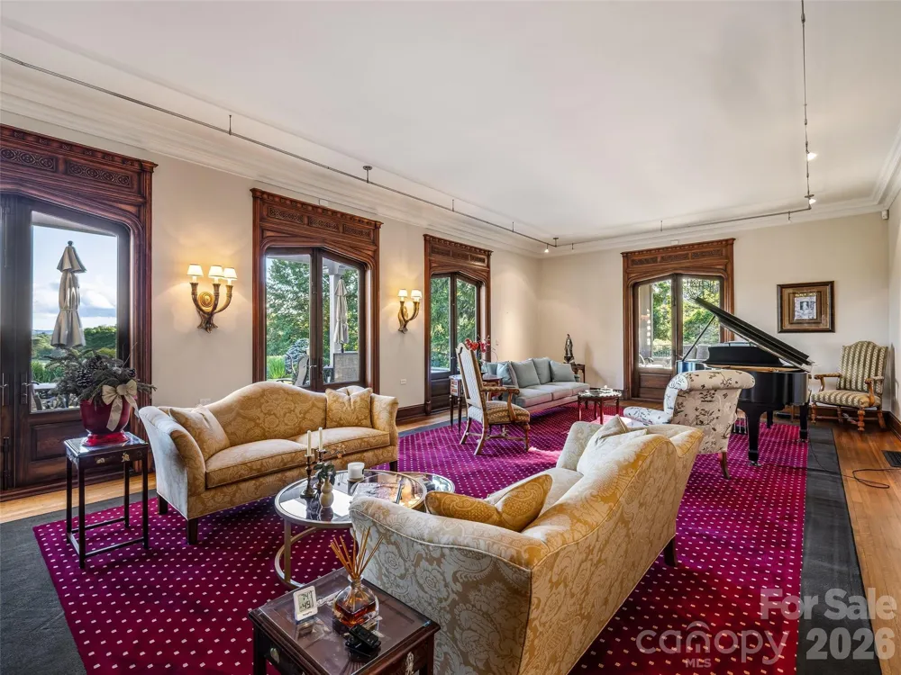 7 Stuyvesant Road Biltmore Forest, NC 28803