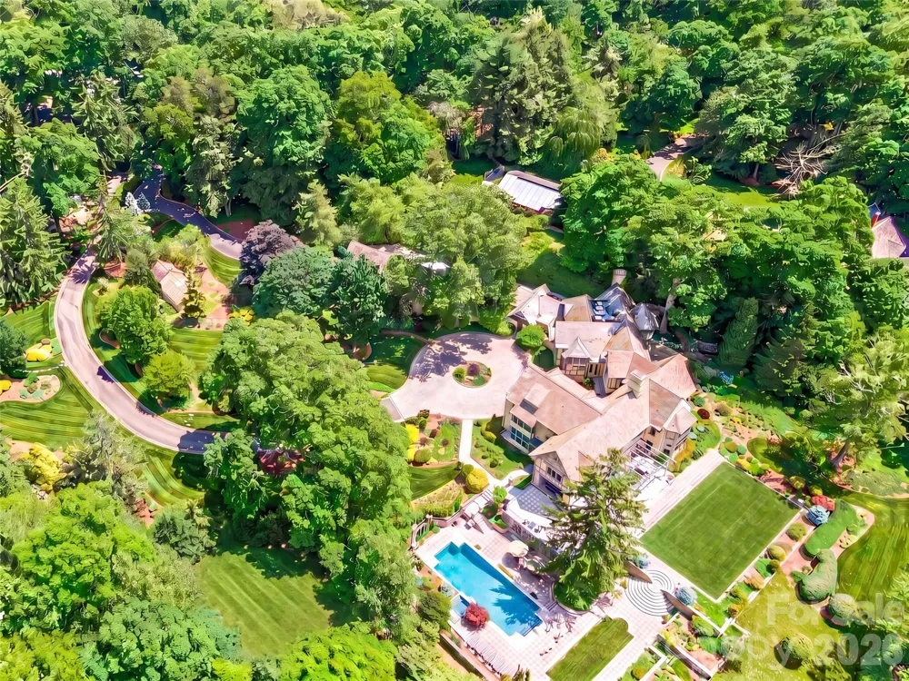 7 Stuyvesant Road Biltmore Forest, NC 28803