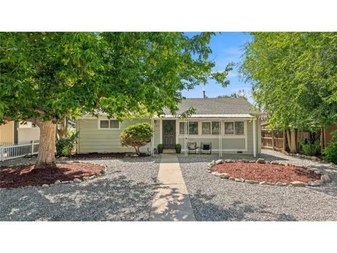 715 Emporia Street