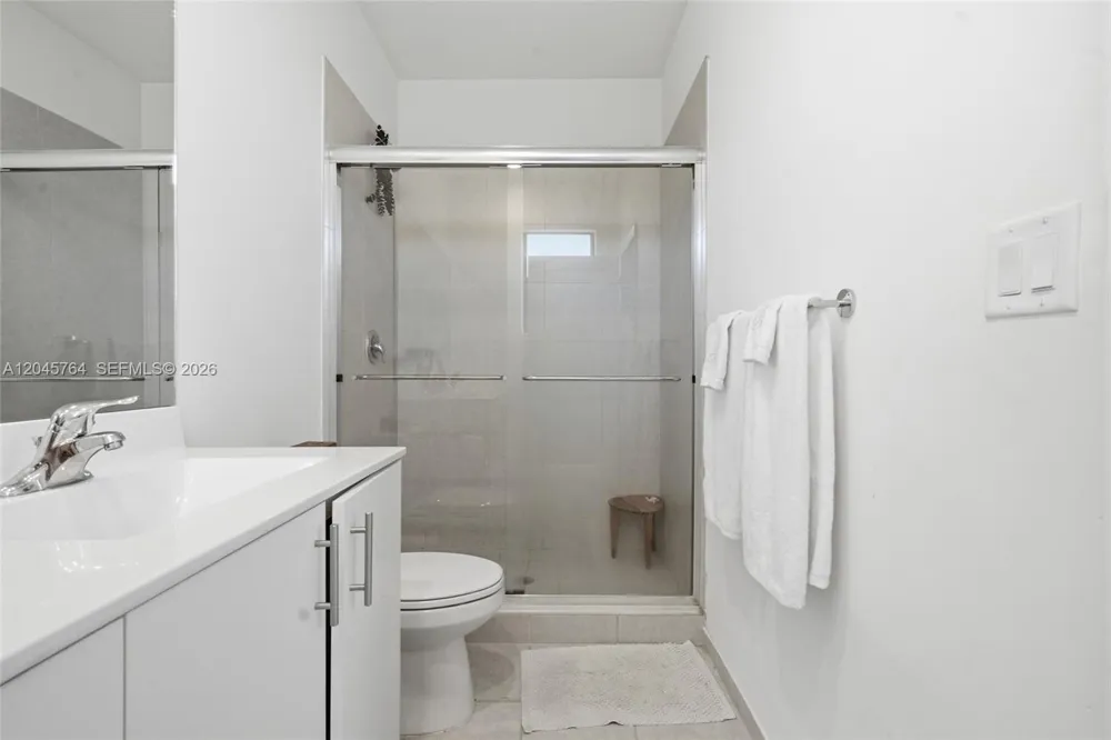 23101 SW 99th Ave Cutler Bay, FL 33190