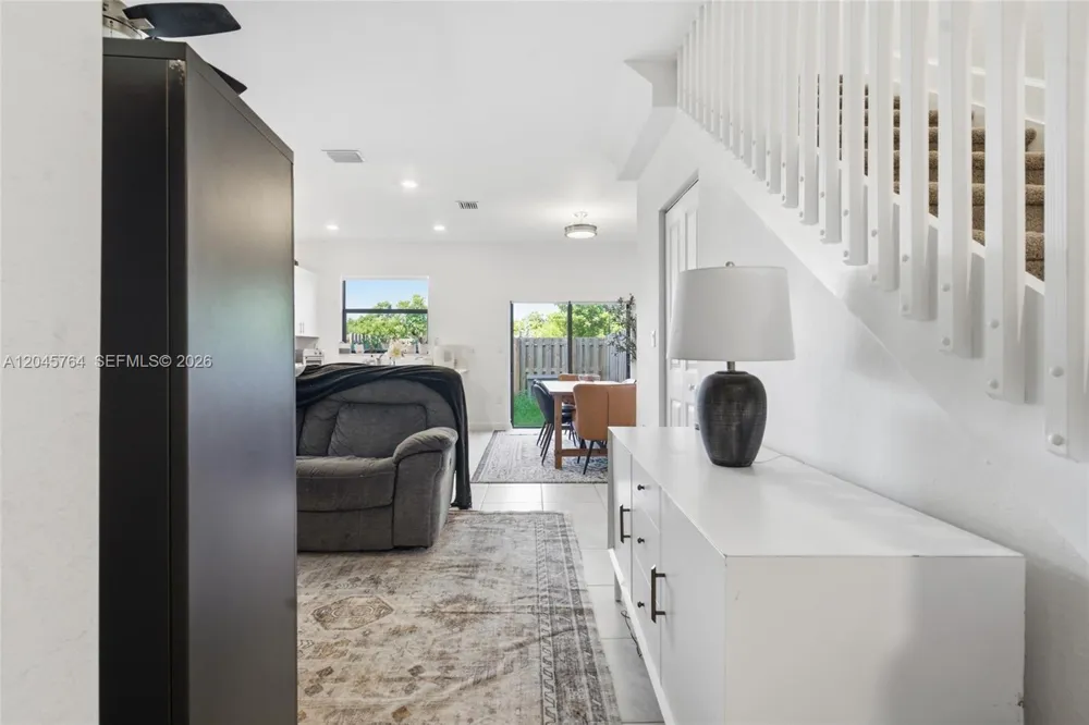 23101 SW 99th Ave Cutler Bay, FL 33190