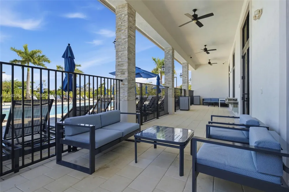 23101 SW 99th Ave Cutler Bay, FL 33190
