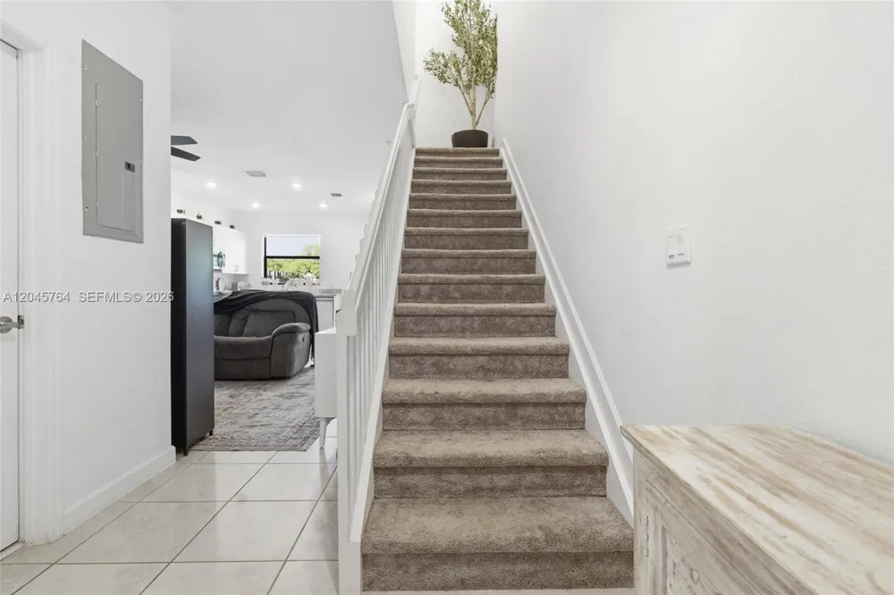 23101 SW 99th Ave Cutler Bay, FL 33190