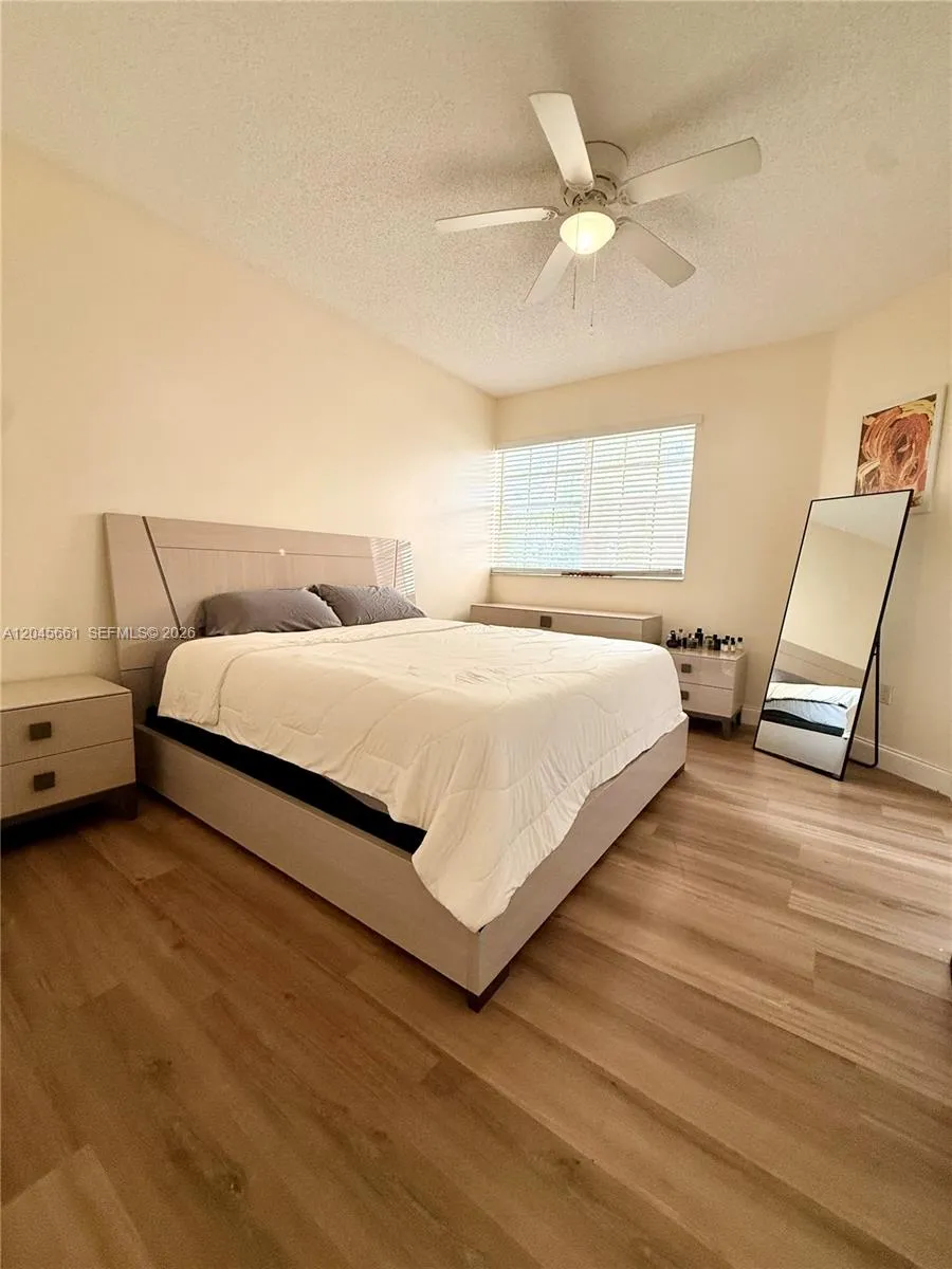 2361 NW 96th Ter #18H Pembroke Pines, FL 33024