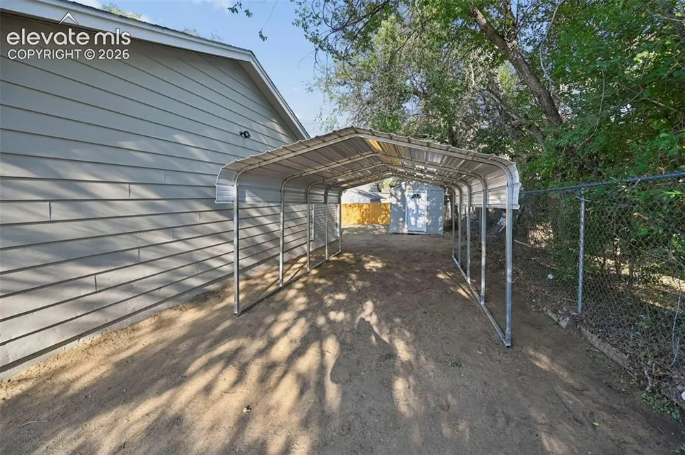 838 Sequoia Drive Colorado Springs, CO 80910