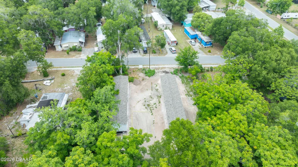 220 W Carroll Avenue Deland, FL 32720