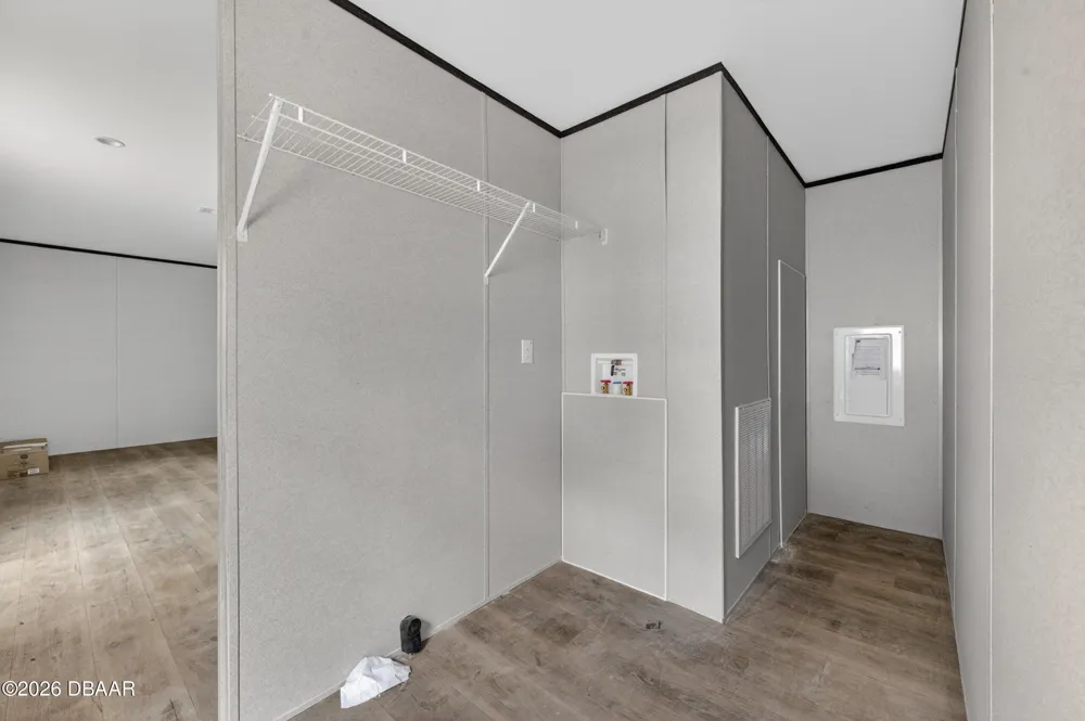 220 W Carroll Avenue Deland, FL 32720