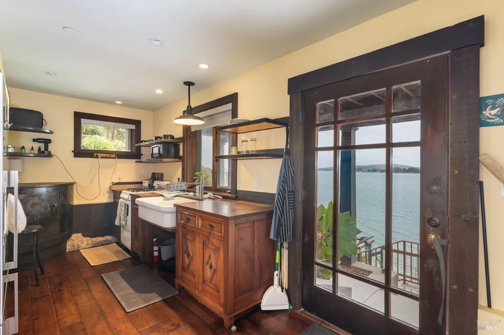 1125 Highway 1 Bodega Bay, CA 94923