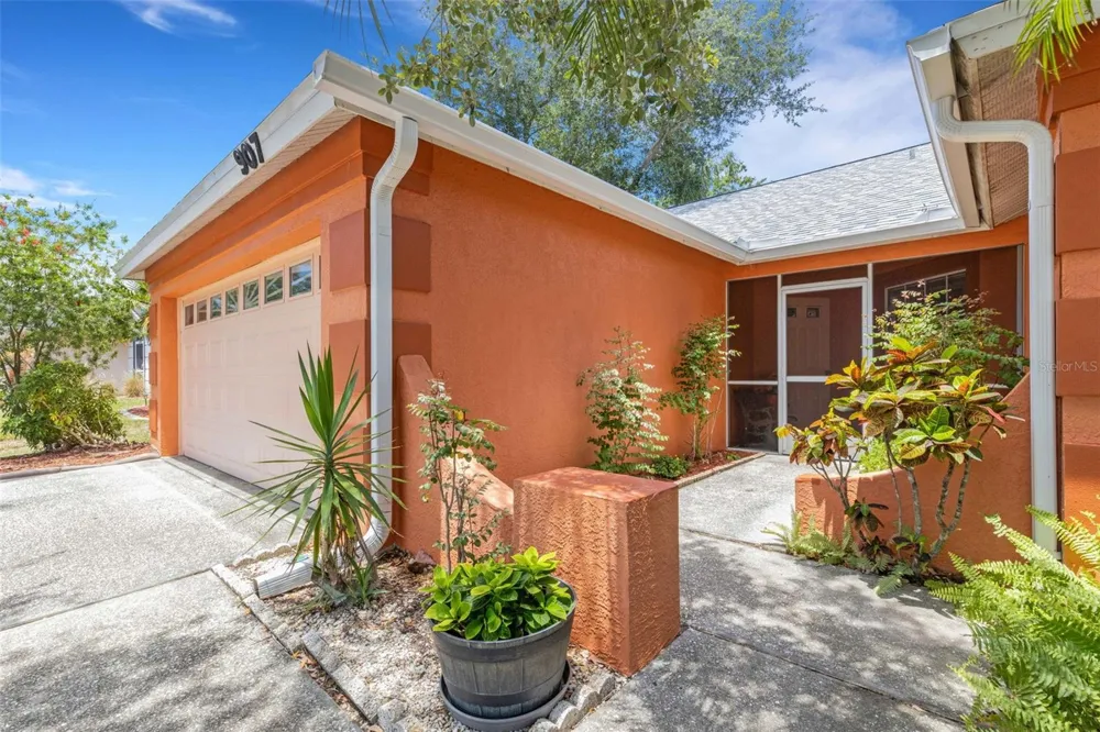 907 50TH STREET E Bradenton, FL 34208