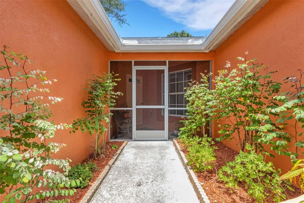 907 50TH STREET E Bradenton, FL 34208