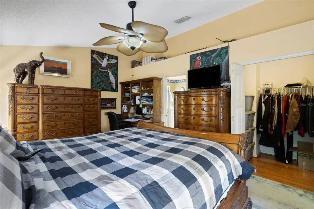 907 50TH STREET E Bradenton, FL 34208