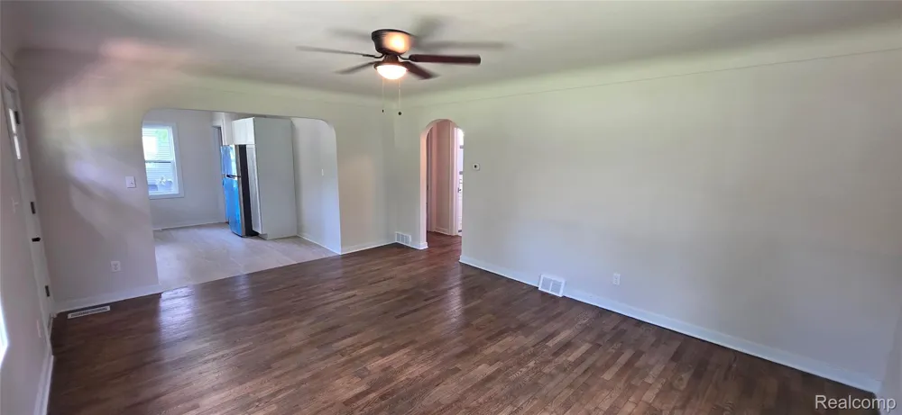 9205 Neff Road Vienna Charter Township, MI 48420