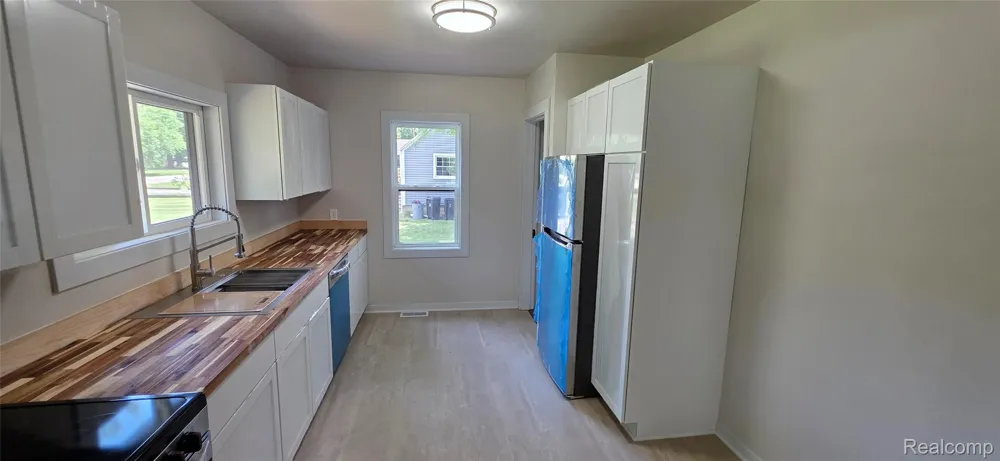 9205 Neff Road Vienna Charter Township, MI 48420