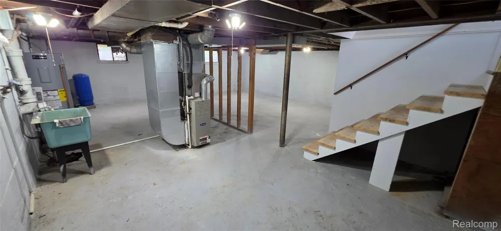9205 Neff Road Vienna Charter Township, MI 48420