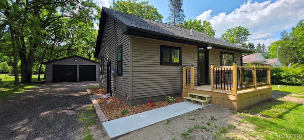 9205 Neff Road Vienna Charter Township, MI 48420