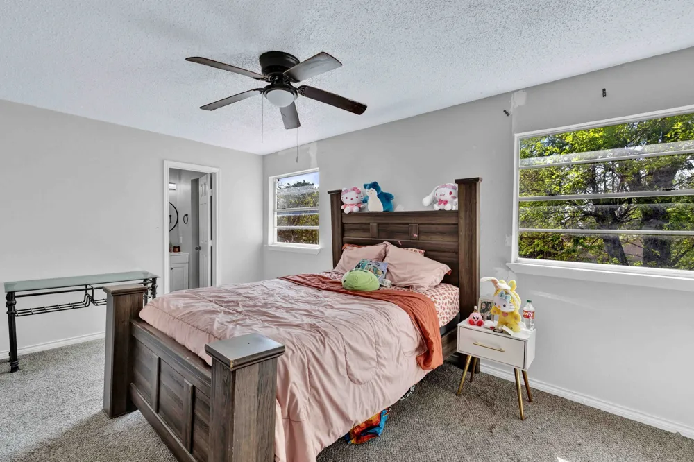 4904 Rollingwood Court Garland, TX 75043