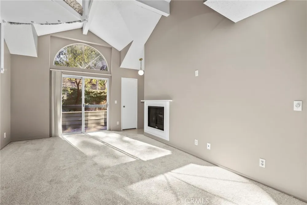 26908 Flo Lane #464 Canyon Country, CA 91351