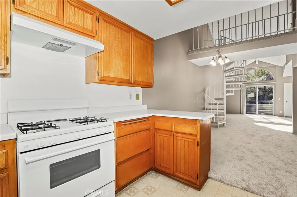 26908 Flo Lane #464 Canyon Country, CA 91351