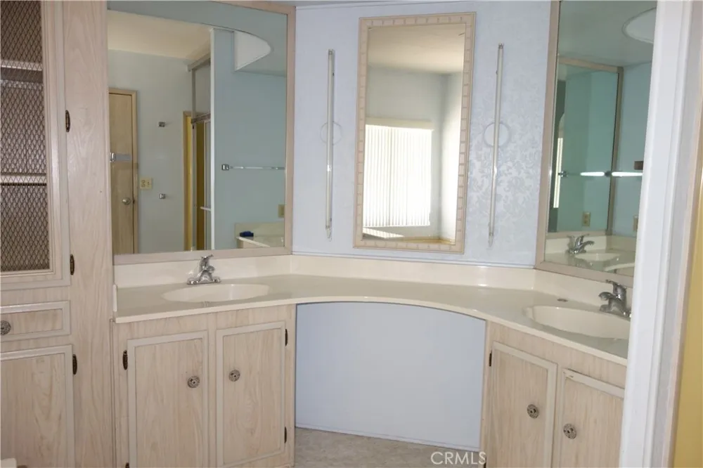 1018 San Nicolas Hemet, CA 92543
