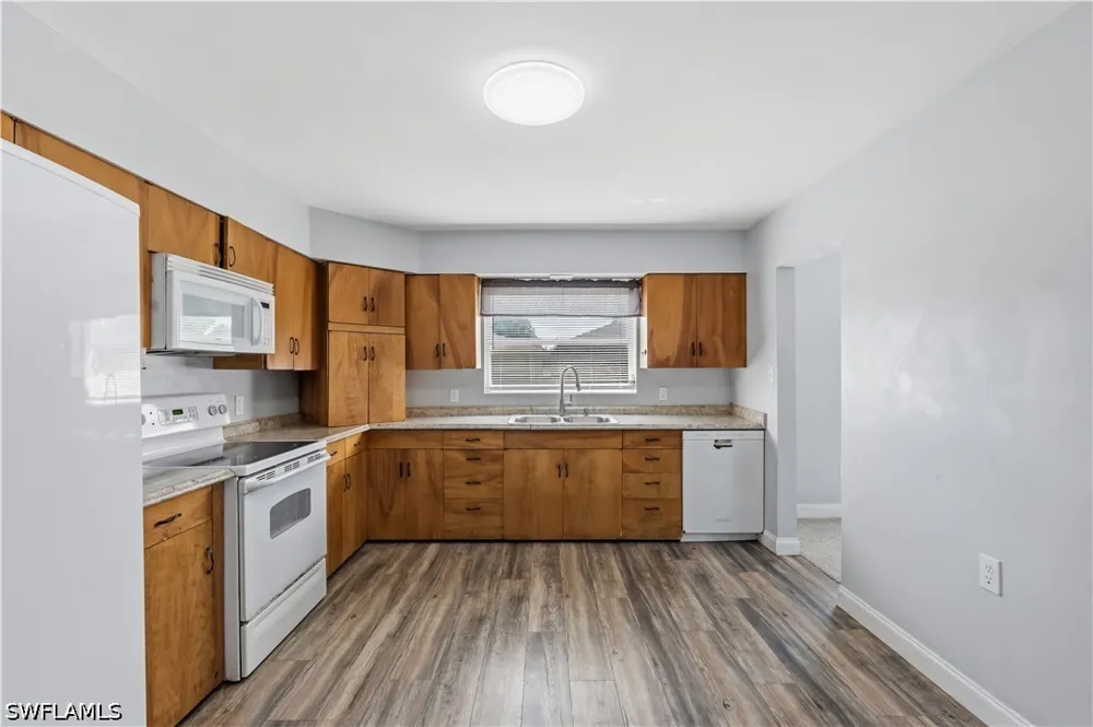 Deleon Street Fort Myers, FL 33901