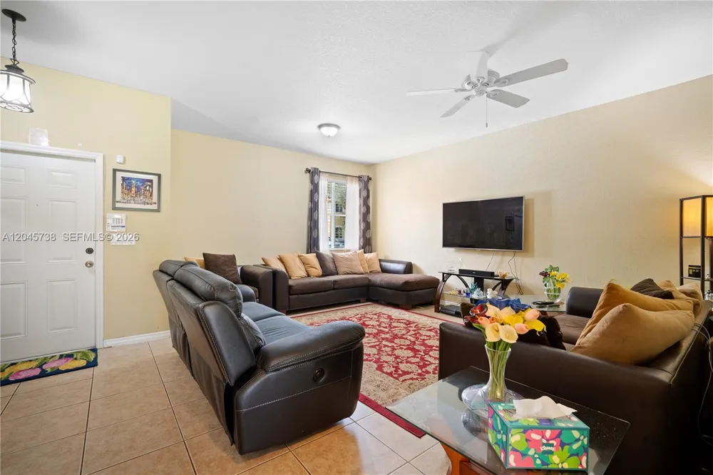 8915 SW 19th St Miramar, FL 33025