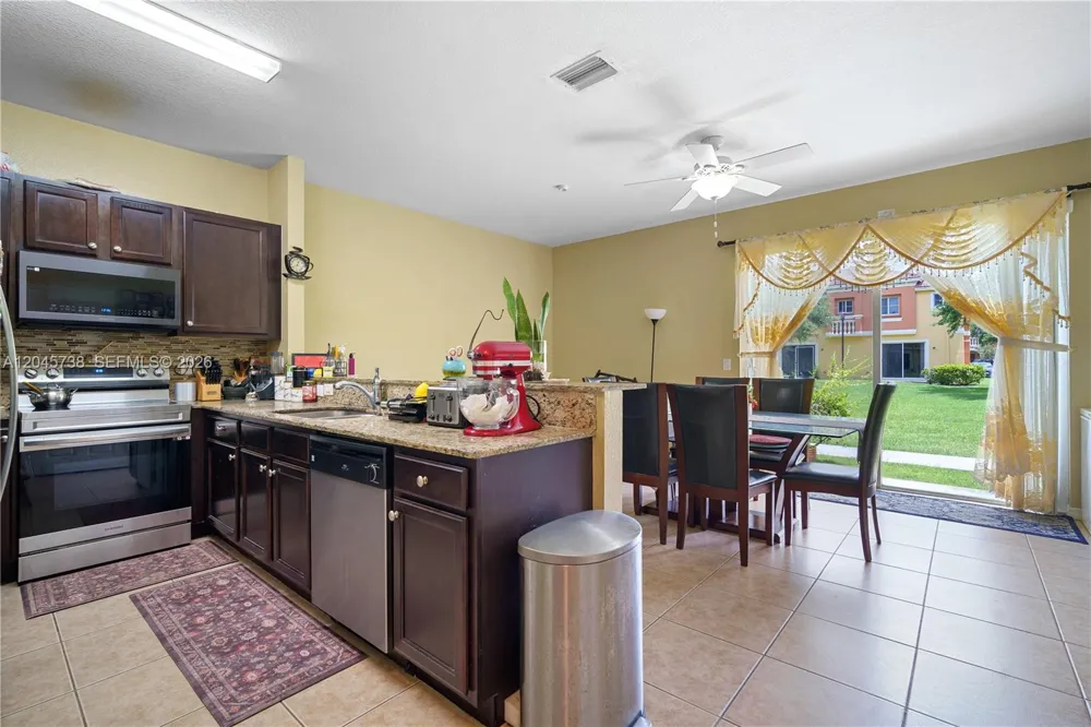 8915 SW 19th St Miramar, FL 33025