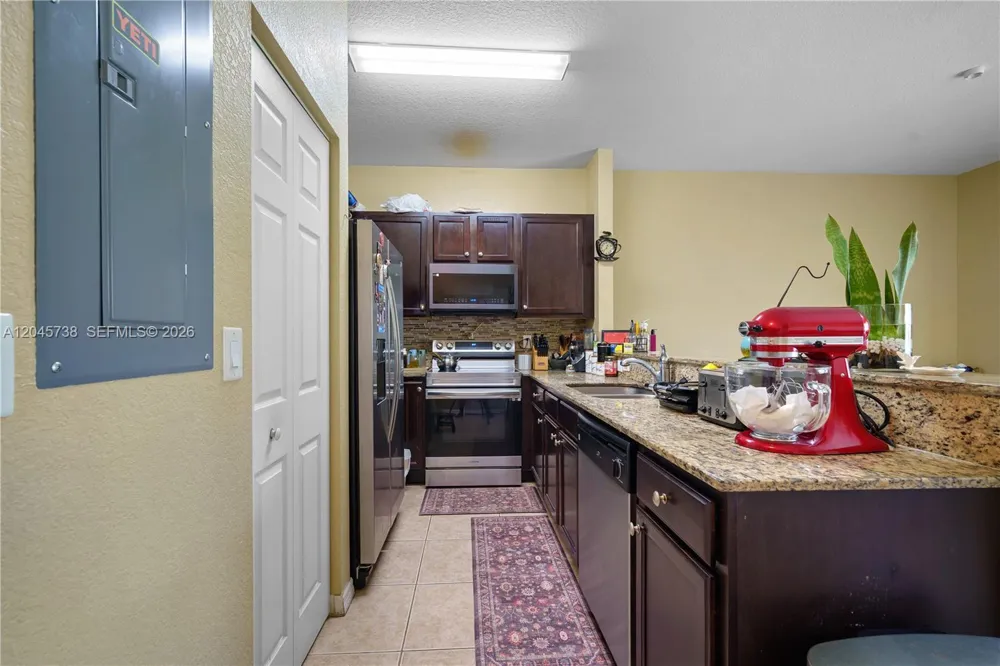 8915 SW 19th St Miramar, FL 33025