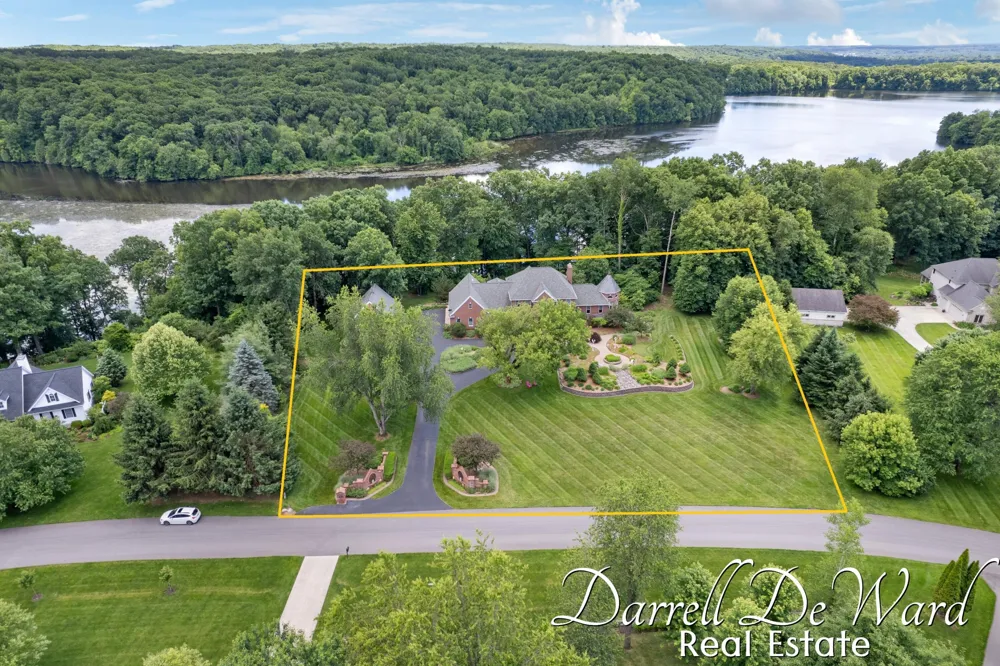 13850 Thompson Drive NE Vergennes Township, MI 49331