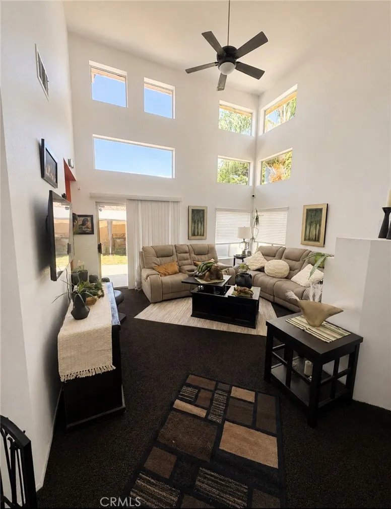 385 Greenwood Court Pomona, CA 91766
