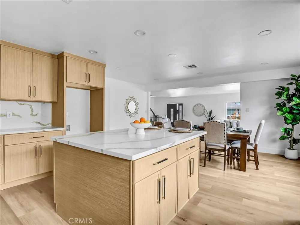 8831 Glider Avenue Los Angeles, CA 90045