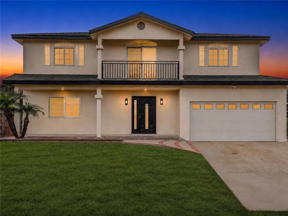8831 Glider Avenue Los Angeles, CA 90045