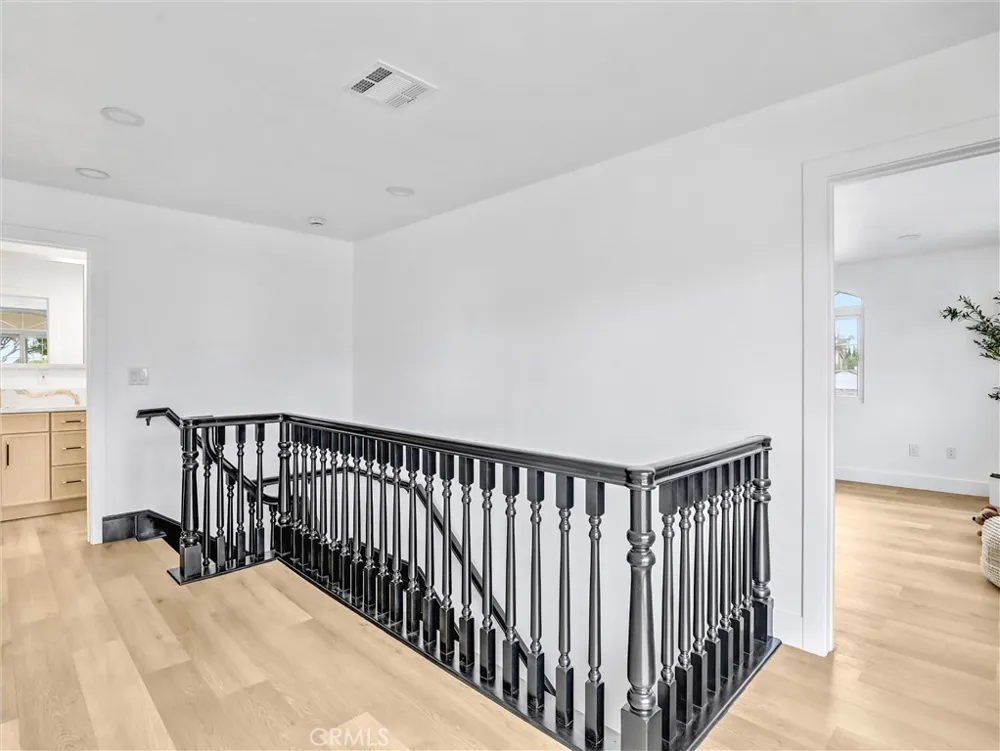8831 Glider Avenue Los Angeles, CA 90045