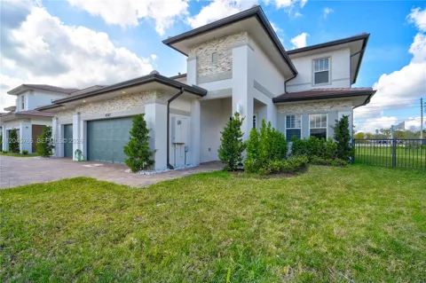 4367 SW 123 ln