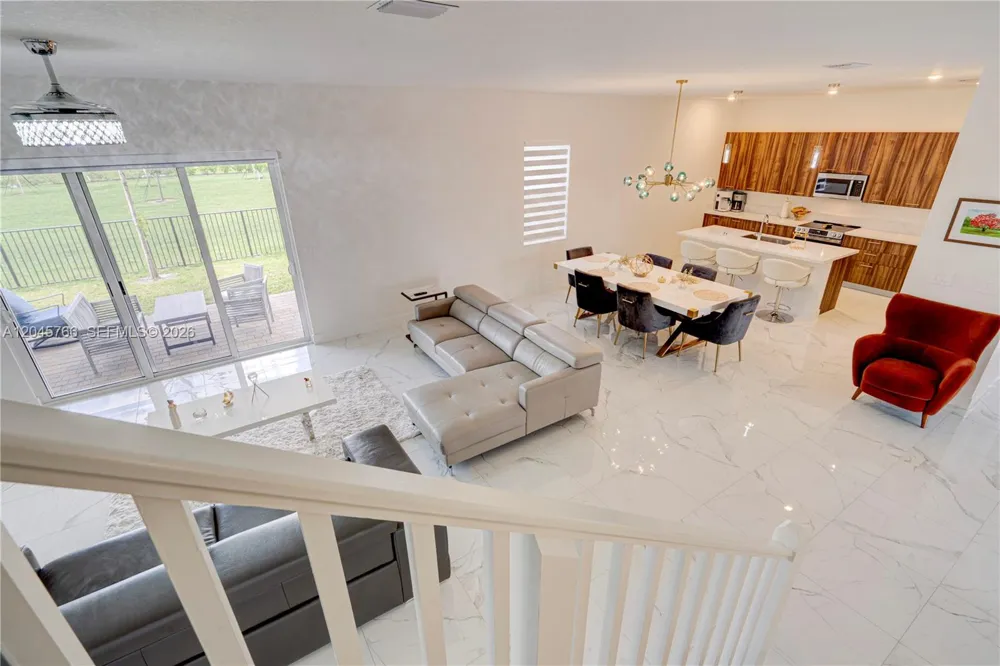 4367 SW 123 ln Davie, FL 33330