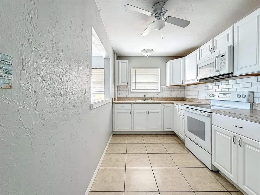 107 154TH AVENUE #2 Madeira Beach, FL 33708