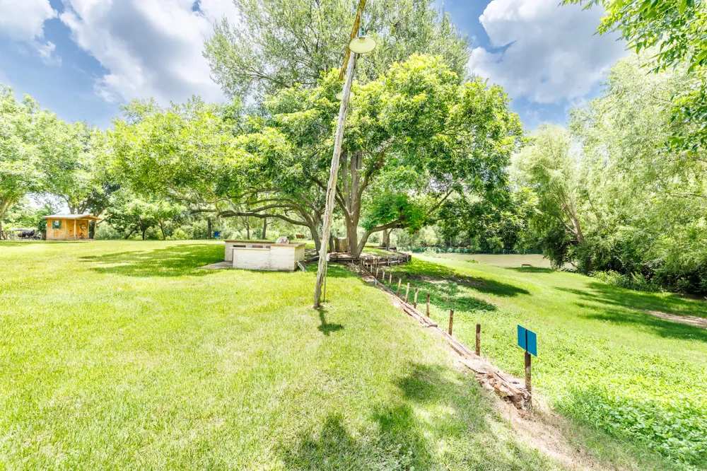 22 Goodwin (Road) Lane Gonzales, TX 78629