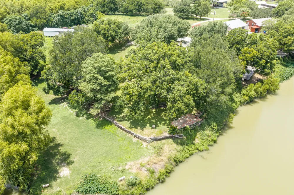 22 Goodwin (Road) Lane Gonzales, TX 78629