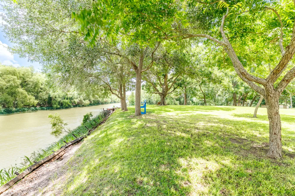 22 Goodwin (Road) Lane Gonzales, TX 78629