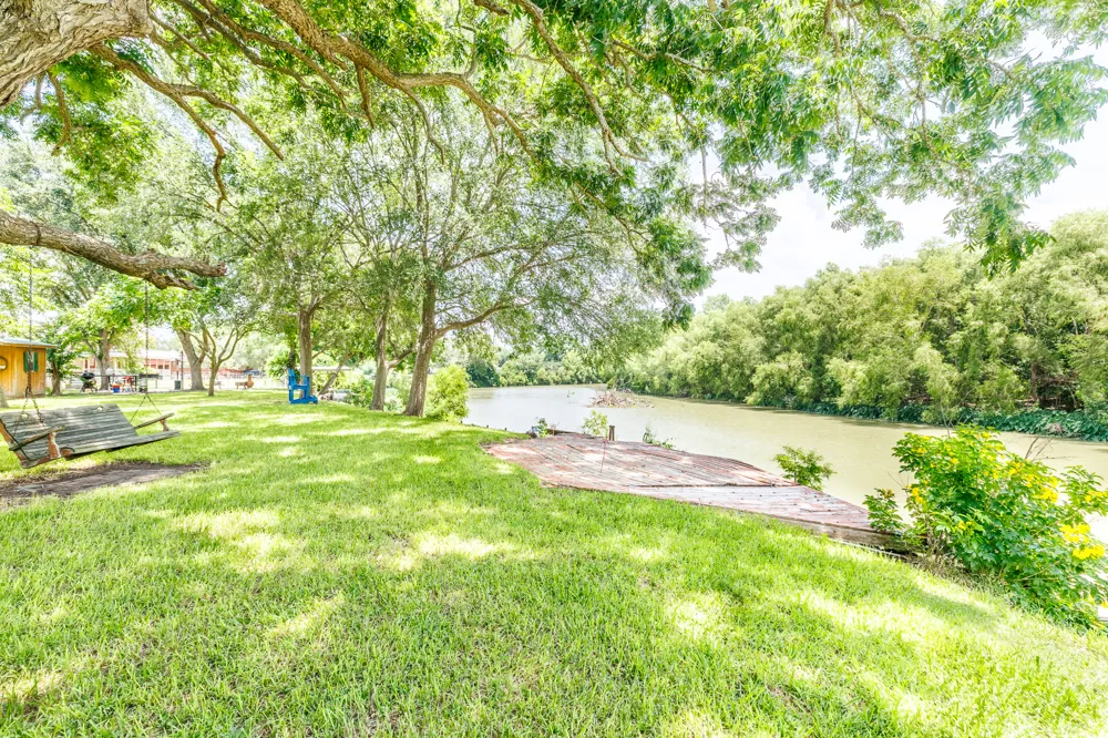 22 Goodwin (Road) Lane Gonzales, TX 78629