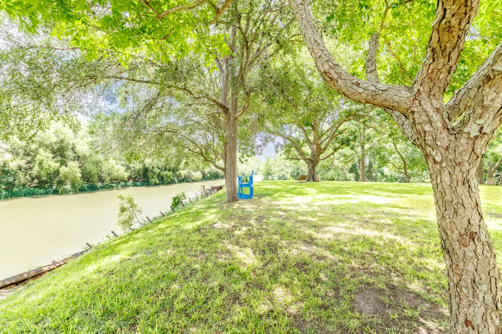 22 Goodwin (Road) Lane Gonzales, TX 78629