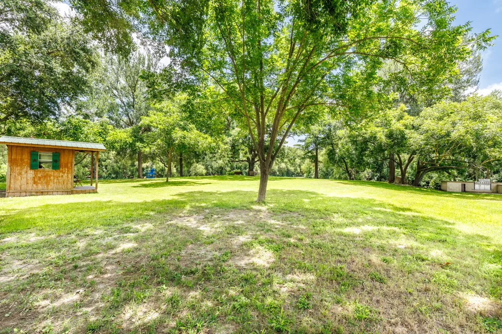 22 Goodwin (Road) Lane Gonzales, TX 78629