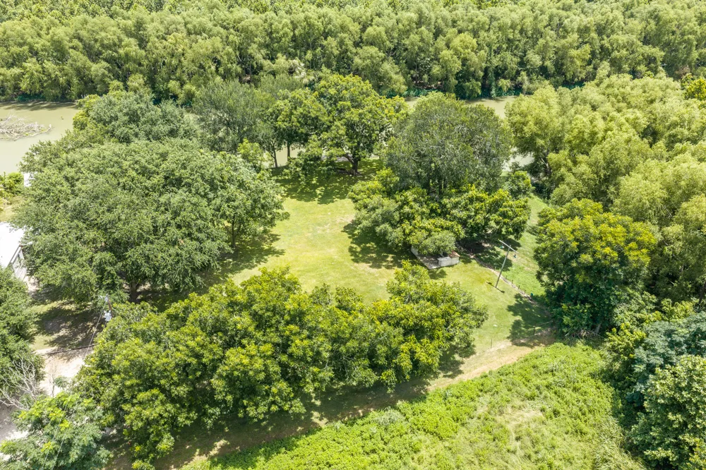 22 Goodwin (Road) Lane Gonzales, TX 78629