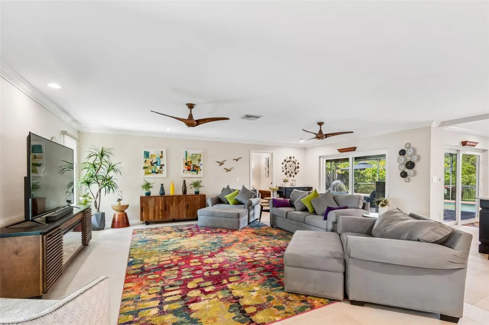 725 DEL ORO DRIVE Safety Harbor, FL 34695