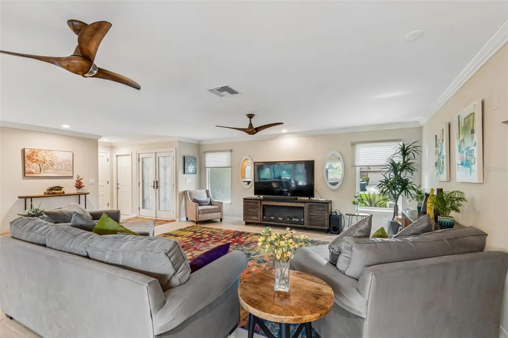 725 DEL ORO DRIVE Safety Harbor, FL 34695