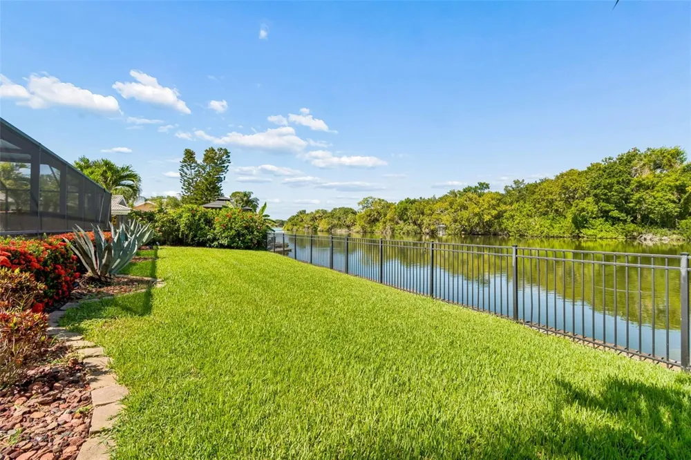 725 DEL ORO DRIVE Safety Harbor, FL 34695