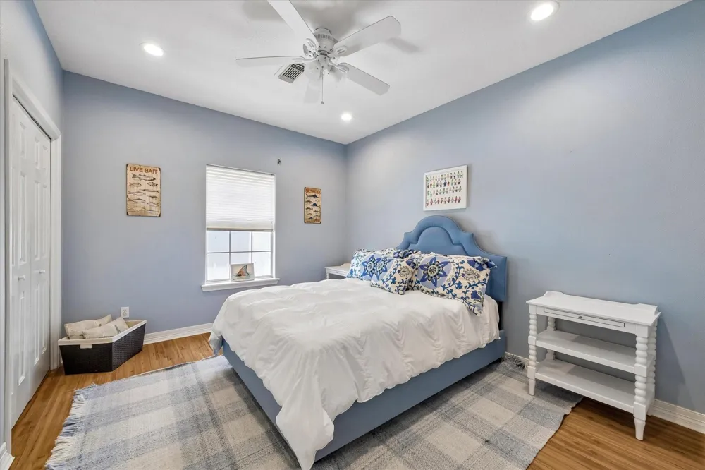 506 Westerly Drive Tiki Island, TX 77554