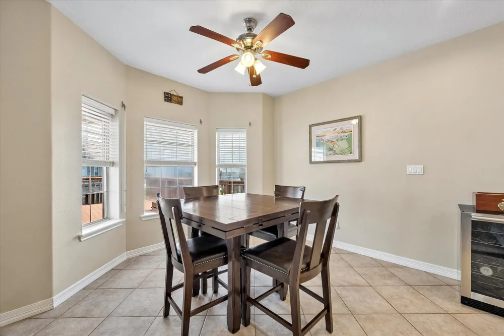 506 Westerly Drive Tiki Island, TX 77554
